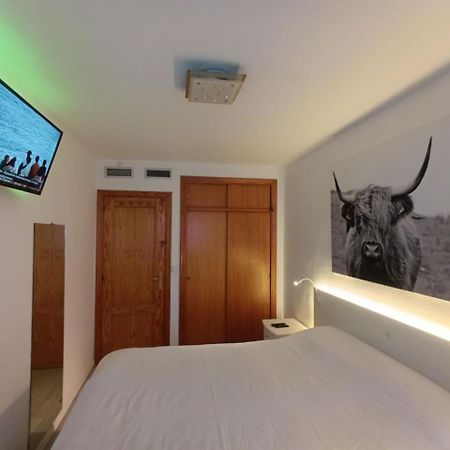 Apartment To Rent In Costa Blanca ตอร์เรเวียคา ภายนอก รูปภาพ