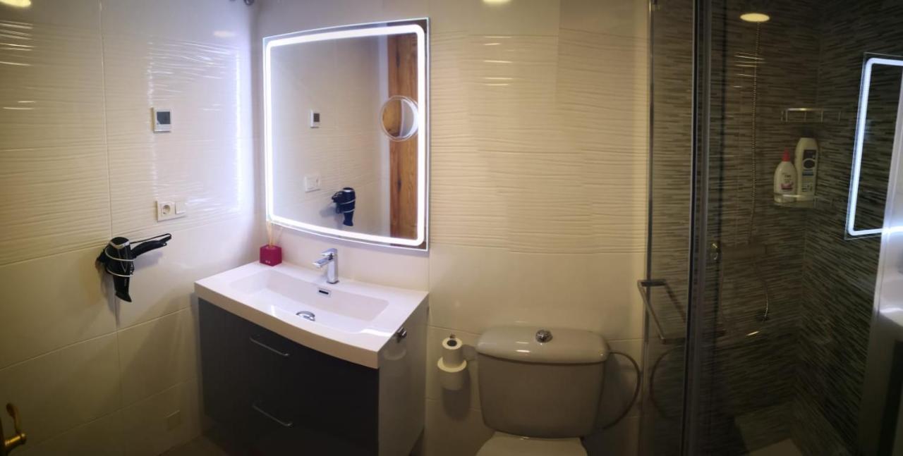 Apartment To Rent In Costa Blanca ตอร์เรเวียคา ภายนอก รูปภาพ